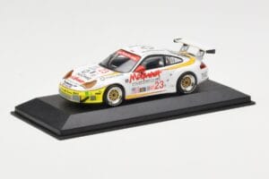 Porsche 911 996 GT3 RS McKenna #23 T. Bernhard / J. Bergmeister / M. Maassen 12 Hours of Sebring 2004 Minichamps 1:43 4000464 — bild 2 av 4