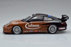 Porsche 911 996 GT3 R #2 S. Miau Carrera Cup Asia 2004 AUTOart 1:18 80488 Metall — bild 4 av 7