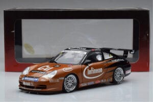 Porsche 911 996 GT3 R #2 S. Miau Carrera Cup Asia 2004 AUTOart 1:18 80488 Metall — bild 7 av 7