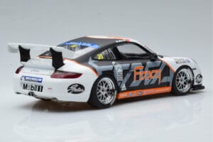 Porsche 911 997 GT3 Cup #33 M. Marsh Carrera Cup Asia 2006 AUTOart 1:18 80782 Metall — bild 3 av 7