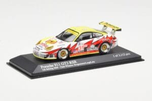 Porsche 911 997 GT3 RSR #31 J. Bergmeister / P. Long / L. Luhr 12 Hours of Sebring Class Winners 2005 Minichamps 1:43 4000564 — bild 2 av 4