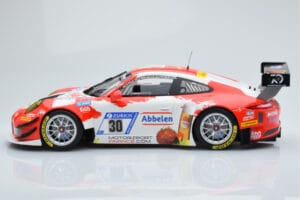 Porsche 911 GT3 R Frikadelli Racing Team #30 M. Muller / M. Arnold / F. Henzler / M. Campbell 24 Hours of Nurburgring 2018 Mi — bild 3 av 6