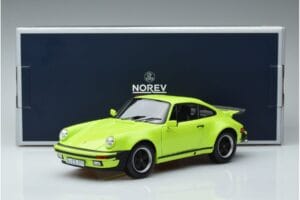Porsche 911 930 Turbo 3.0 Ljusgrön Norev 1:18 187666 Metall — bild 7 av 7