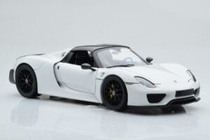 Porsche 918 Spyder Weissach Package Vit Med Svarta Fälgar Minichamps 1:18 113062443 Metall — bild 7 av 9