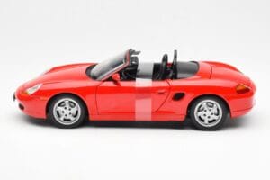 Porsche Boxster 986 Röd UT Models 1:18 180065830 Metall — bild 3 av 6