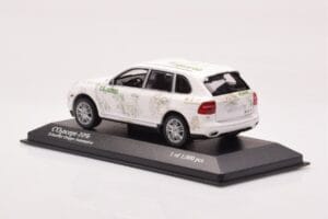 Porsche Cayenne Concept Schaeffler Gruppe Automotive Minichamps 1:43 PORSCHE-264306 Metall — bild 3 av 4