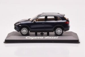 Porsche Cayenne 9PA Diesel Mörkblå Minichamps 1:43 WAP0200030B