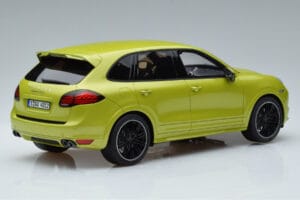 Porsche Cayenne GTS 92A Peridot Grön GT Spirit 1:18 GT020A Resin — bild 2 av 6