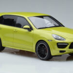 Porsche Cayenne GTS 92A Peridot Grön GT Spirit 1:18 - image 4 of 6