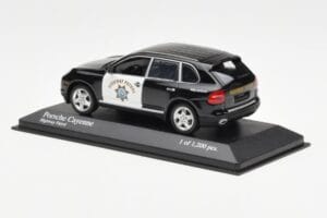 Porsche Cayenne 9PA Highway Patrol Minichamps 1:43 400066291 Metall — bild 3 av 4