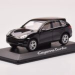 Porsche Cayenne 92A Turbo Svart Minichamps 1:43 - image 2 of 4