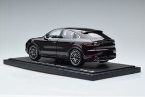 Porsche Cayenne Turbo Coupe Mahogny Norev 1:18 WAP0213190K Metall — bild 6 av 8