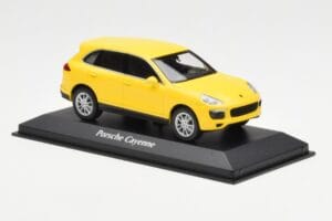 Porsche Cayenne 92A Gul MaxiChamps 1:43 940063201 Metall — bild 3 av 4