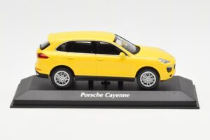 Porsche Cayenne 92A Gul MaxiChamps 1:43 940063201