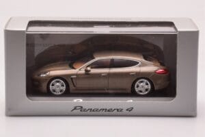 Porsche Panamera 970 4 Beige Metallic Minichamps 1:43 WAP02000319 Metall — bild 4 av 4