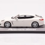 Porsche Panamera 970 Diesel Carrara Vit Minichamps 1:43