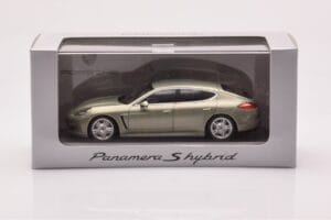 Porsche Panamera 970 S Hybrid Critall Grön Minichamps 1:43 WAP0205010A Metall — bild 4 av 4