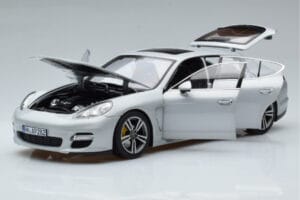 Porsche Panamera 970 Turbo Silver Norev 1:18 187609 Metall — bild 2 av 7