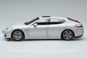 Porsche Panamera 970 Turbo Silver Norev 1:18 187609 Metall — bild 4 av 7