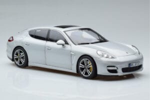 Porsche Panamera 970 Turbo Silver Norev 1:18 187609 Metall — bild 5 av 7