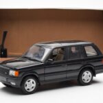 Range Rover P38 4.6 HSE Svart Metallic AUTOart 1:18 - image 2 of 9