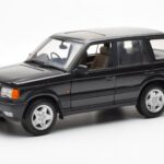 Range Rover P38 4.6 HSE Svart Metallic AUTOart 1:18