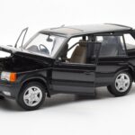 Range Rover P38 4.6 HSE Svart Metallic AUTOart 1:18 - image 9 of 9