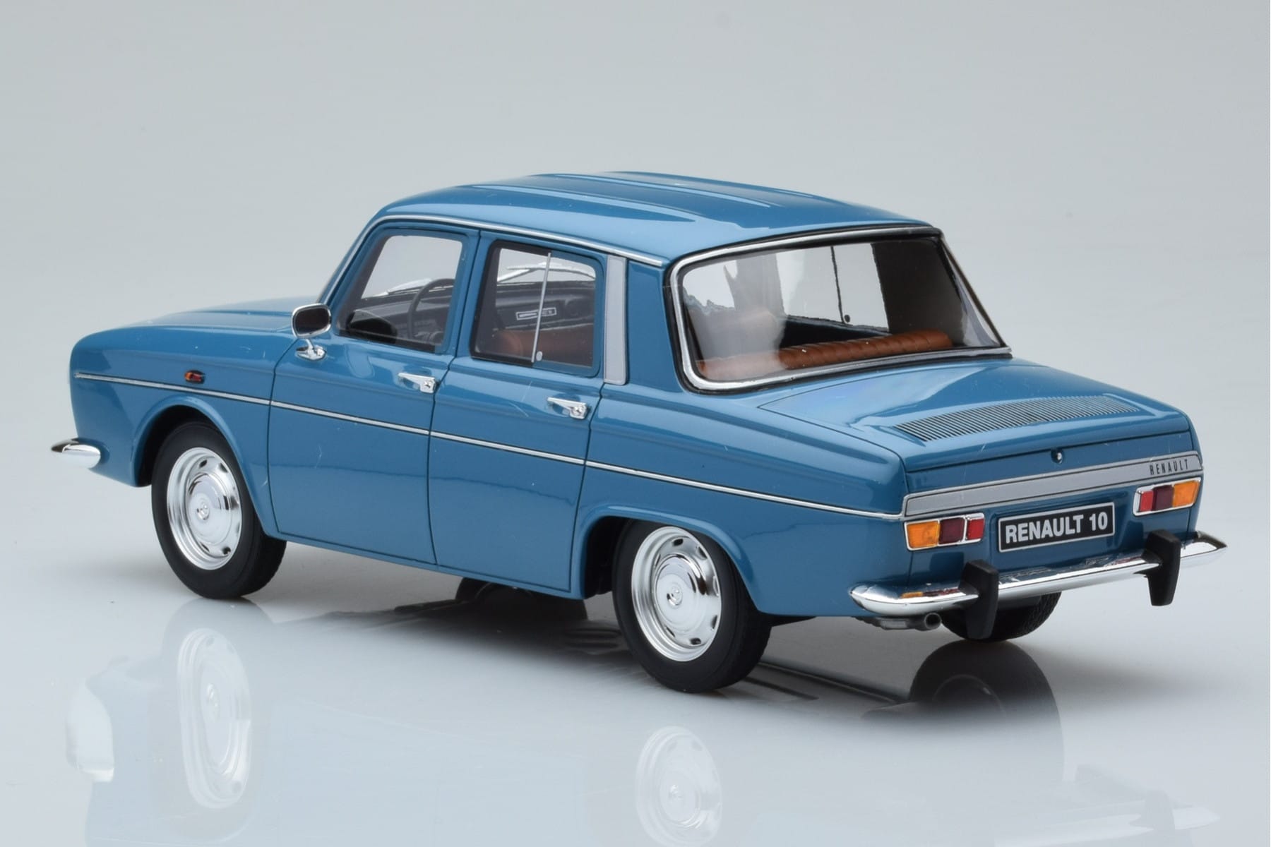 Renault 10 Major Blå Otto 1:18 OT1029 Resin — bild 5 av 6