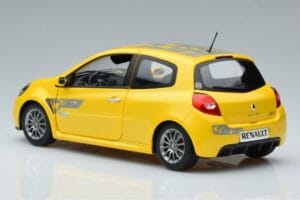 Renault Clio RS Mk3 F1 Team Norev 1:18 185236 Metall — bild 6 av 7