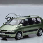 Renault Espace 3 Grön Otto 1:18 - image 6 of 6