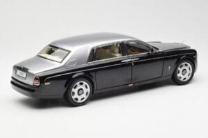 Rolls-Royce Phantom VII EWB Svart och Silver Kyosho 1:18 08841BKS Metall — bild 3 av 8