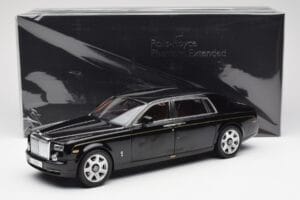 Rolls-Royce Phantom VII EWB Diamond Svart Kyosho 1:18 08841DBK2 Metall — bild 8 av 8