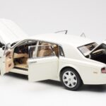 Rolls-Royce Phantom VII EWB English Vit Kyosho 1:18 08841EW2 - image 5 of 8