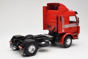 Scania 143M 470 Topline Röd MCG 1:18 MCG18142 Metall — bild 3 av 8