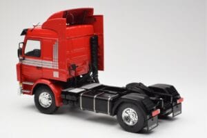 Scania 143M 470 Topline Röd MCG 1:18 MCG18142 Metall — bild 7 av 8