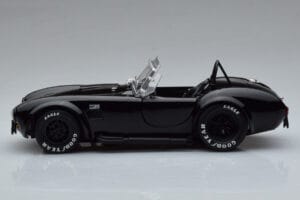 Shelby Cobra 427 S/C Svart Kyosho 1:18 08048BK Metall — bild 4 av 9
