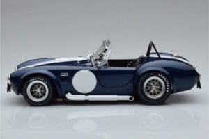 Shelby Cobra 427 S/C Mörkblå Kyosho 1:18 08048DBL Metall — bild 4 av 9