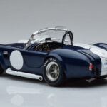 Shelby Cobra 427 S/C Mörkblå Kyosho 1:18 - image 6 of 9