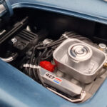 Shelby Cobra 427 S/C Ljusblå Kyosho 1:18 - image 8 of 9