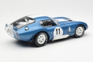 Shelby Daytona Cobra Coupe #11 S. Thompson 24 Hours of Le Mans 1965 CMR 1:18 CMR114 Metall — bild 3 av 8