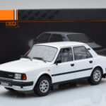 Skoda 130 L Vit IXO 1:18 - image 6 of 6