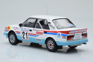 Skoda 130 LR #21 L. Krecek / B. Motl Rally Acropolis 1986 IXO 1:18 18RMC157A Metall — bild 4 av 6