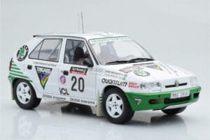Skoda Felicia #20 S. Blomqvist / B. Cederberg Rally RAC Lombard 1995 IXO 1:18 18RMC147 Metall — bild 4 av 6
