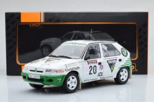 Skoda Felicia #20 S. Blomqvist / B. Cederberg Rally RAC Lombard 1995 IXO 1:18 18RMC147 Metall — bild 6 av 6
