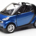 Smart Fortwo 451 Cabrio Blå & Svart Minichamps 1:18