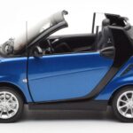 Smart Fortwo 451 Cabrio Blå & Svart Minichamps 1:18 - image 4 of 8