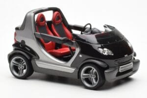 Smart Fortwo Crossblade Cabriolet Silver Svart Kyosho 1:18 13440 Metall — bild 4 av 6