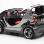 Smart Fortwo Crossblade Cabriolet Silver Svart Kyosho 1:18 - image 5 of 6