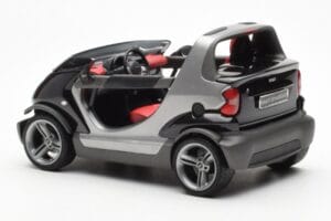 Smart Fortwo Crossblade Cabriolet Silver Svart Kyosho 1:18 13440 Metall — bild 5 av 6