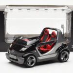 Smart Fortwo Crossblade Cabriolet Silver Svart Kyosho 1:18 - image 6 of 6